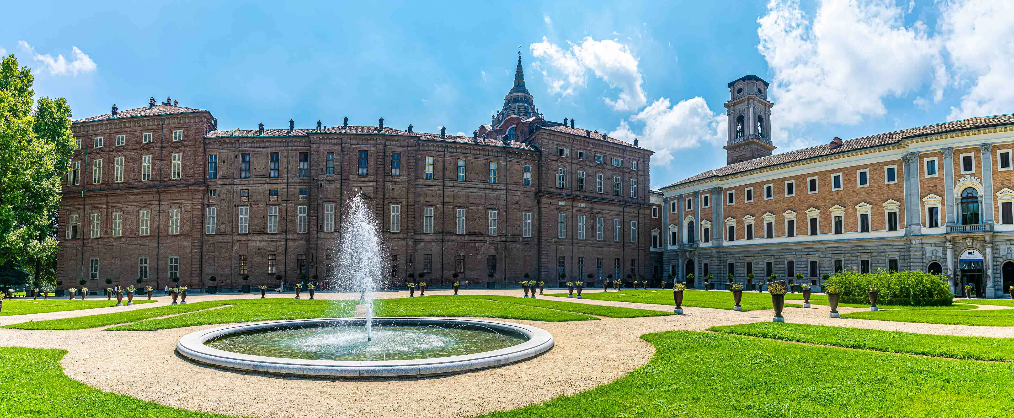 Detailed Opening Hours Of The Royal Palace Of Turin